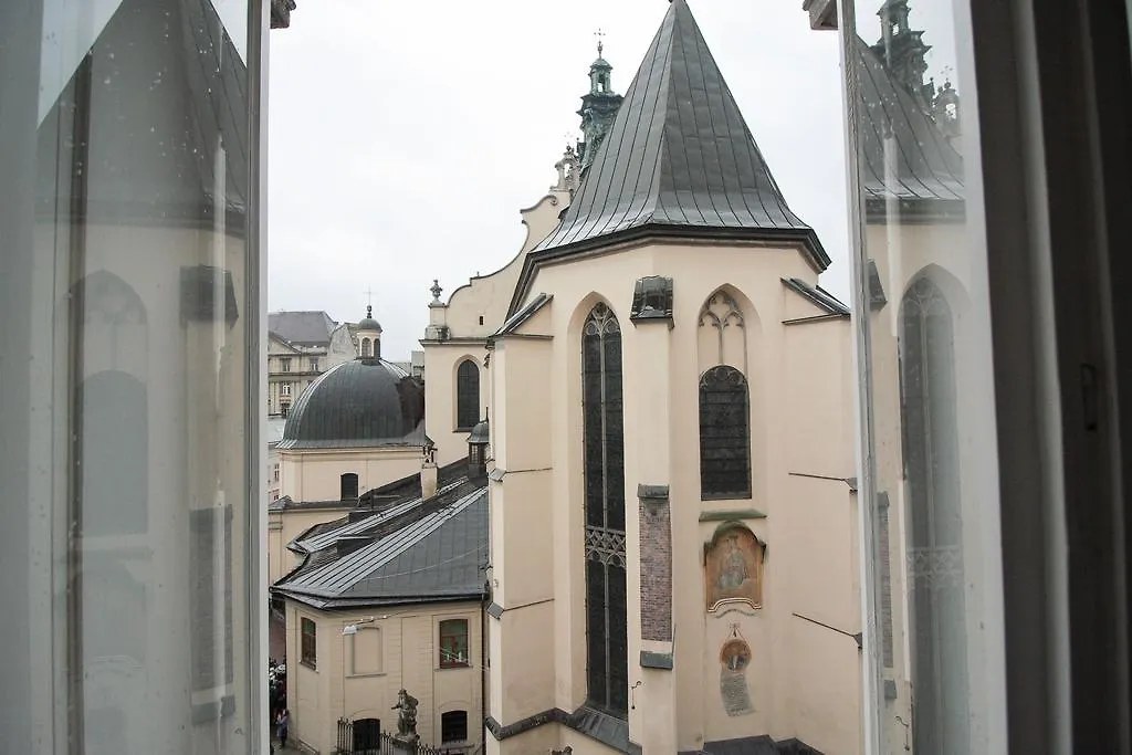 Cathedral Apartment location